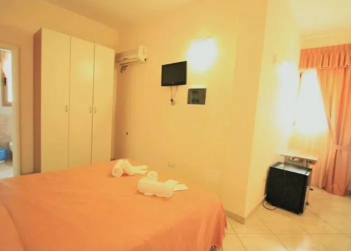 Arcobaleno - Costa Bed & Breakfast 3*
